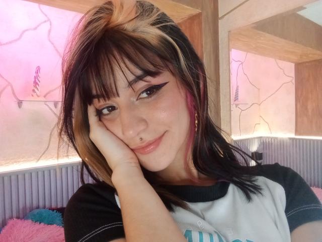 LindaWatsong - Live porn &amp; sex cam - 24090945