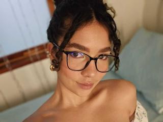 KendallPiierce69 - Live Sex Cam - 24096577
