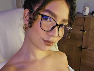 KendallPiierce69 - Live Sex Cam - 24096581