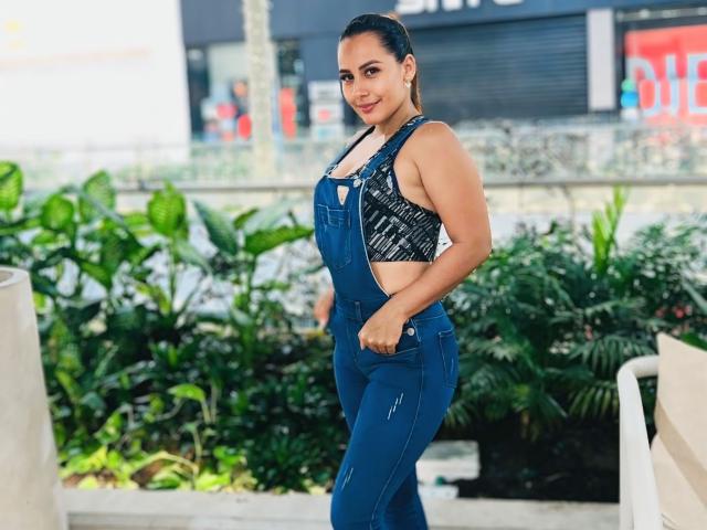 BombSophie - Sexe cam en vivo - 24097745