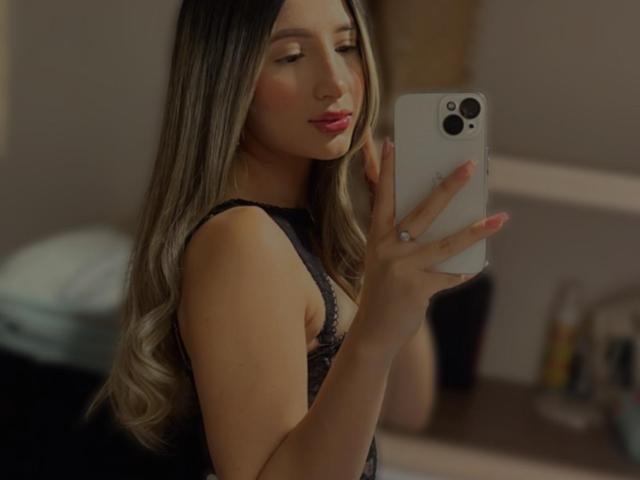 EmilyFelis - Live porn &amp; sex cam - 24098441