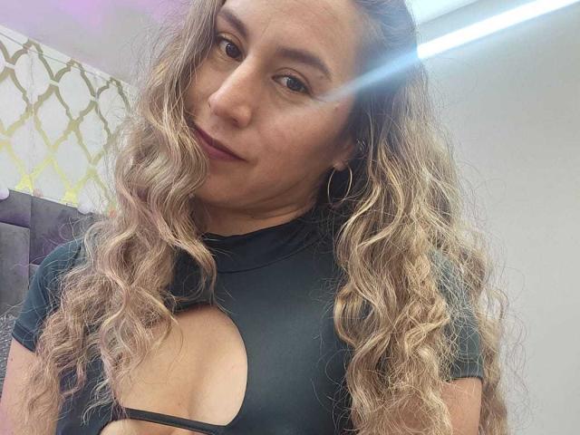 AliceDussan - Sexe cam en vivo - 24098533