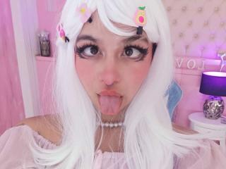 LaraAhB - Live sex cam - 24101509