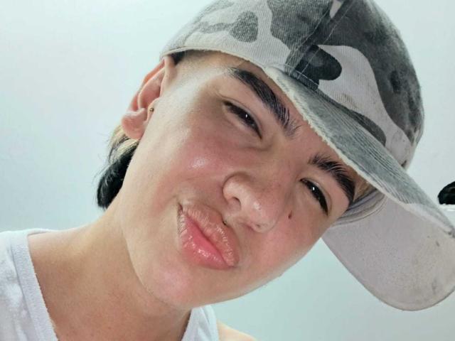 MatteoFo - Live sexe cam - 24102817