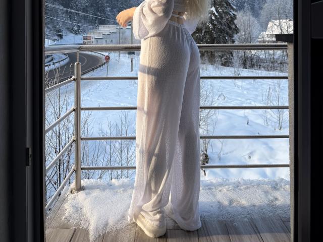 SugarrX - Live sex cam - 24103425