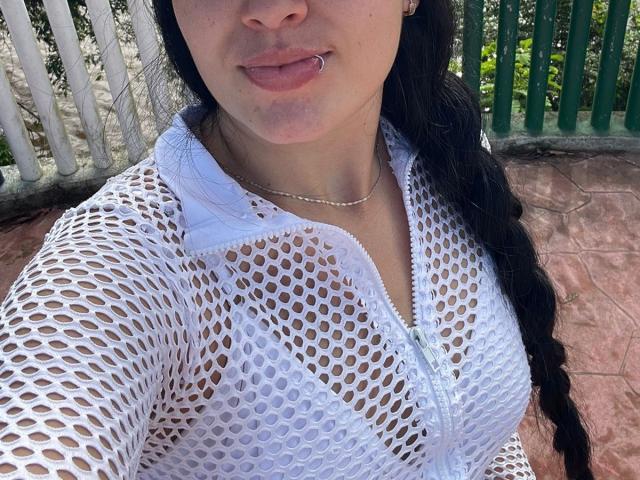 SarahGood - Live Sex Cam - 24103609