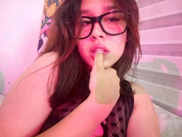 ValeryCollins69 - Live porn &amp; sex cam - 24105501