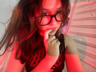 ValeryCollins69 - Live porn &amp; sex cam - 24105505