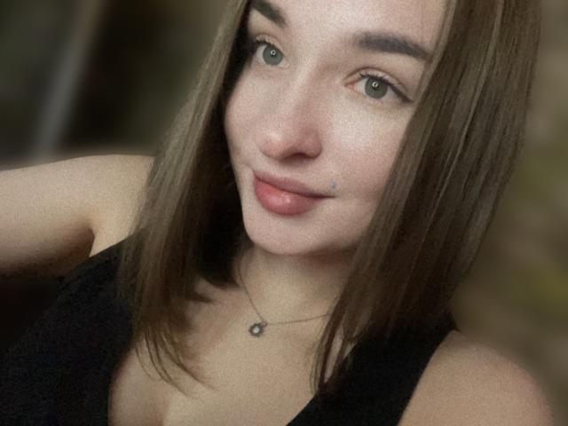 SmileForMeLove - Live porn &amp; sex cam - 24112625