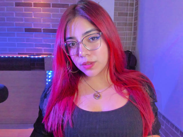 RousseCollinss - Live porn &amp; sex cam - 24118613