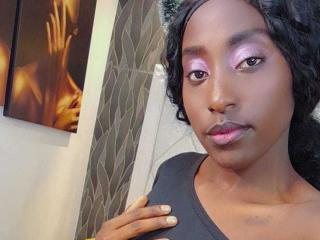 EmelyRogers - Live porn & sex cam - 24121505