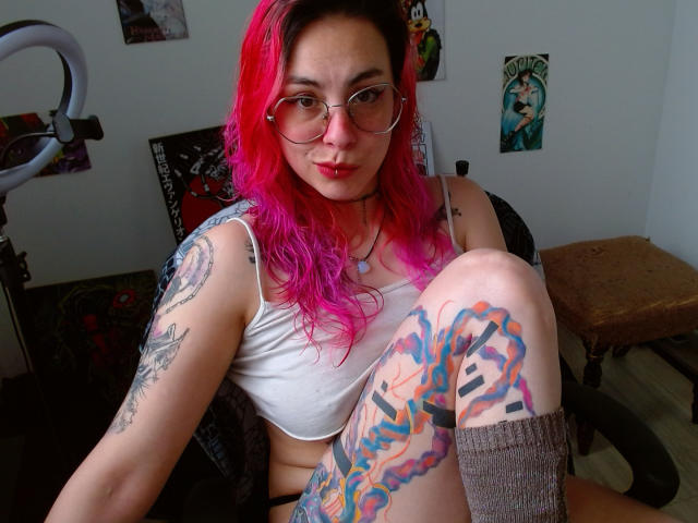 NatashaLau - Live sex cam - 24132885