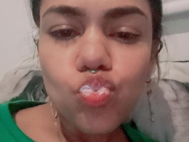 TarahDustin - Sexe cam en vivo - 24135113