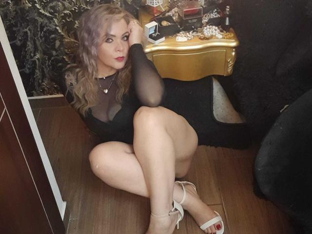 VictoriiaGray - Live porn &amp; sex cam - 24136297