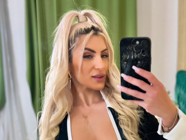 JessycaPearl - Live Sex Cam - 24137837