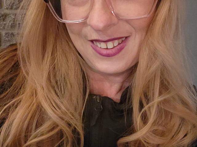 PurplesLips - Live porn &amp; sex cam - 24140193