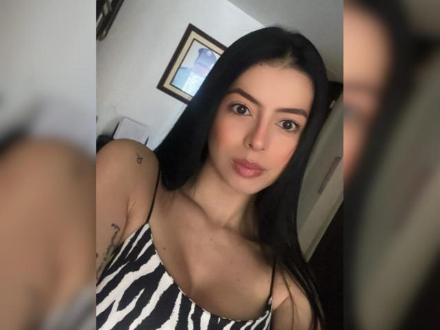 IsabellaJames - Live sex cam - 24142593