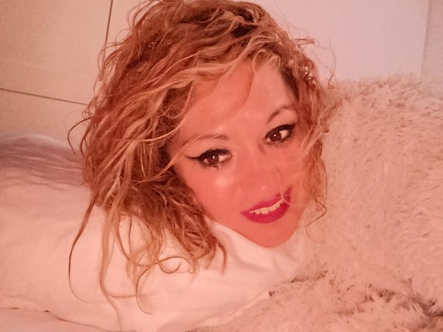 NatashaChaus - Live sex cam - 24149881