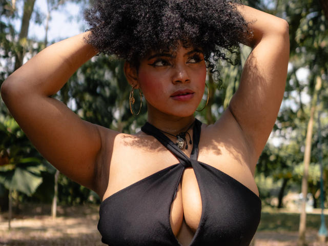 AliceJelanni - Sexe cam en vivo - 24152321