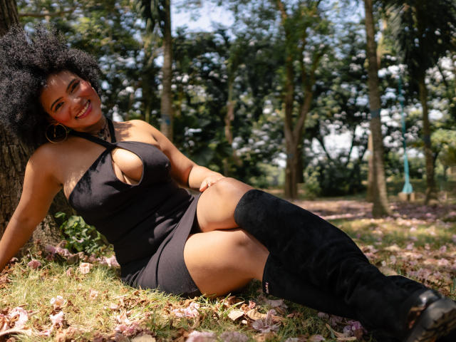 AliceJelanni - Sexe cam en vivo - 24152329