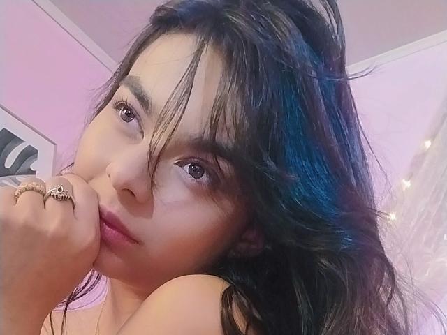 TamyRuiz - Live Sex Cam - 24154421