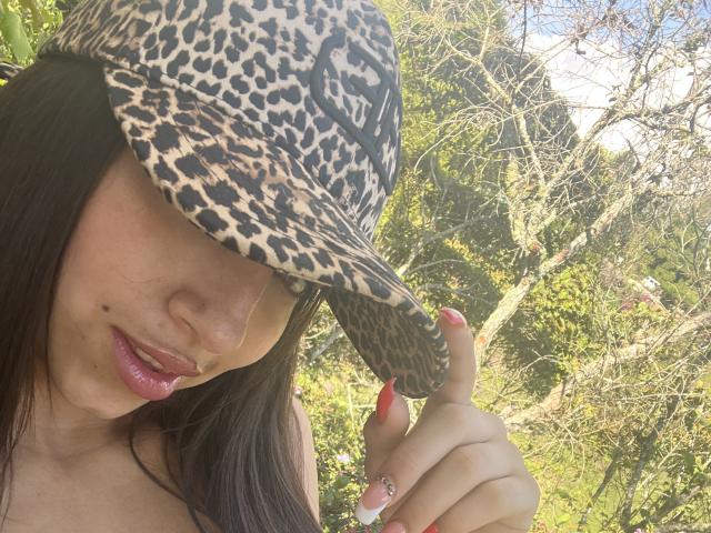 PaulettSmith - Live sex cam - 24155677