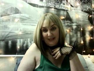 CarlySweetie - Live sex cam - 24156633