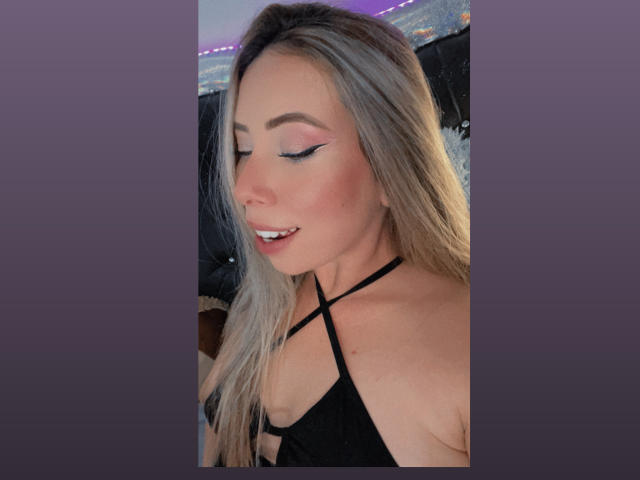 JennyLawry - Live porn &amp; sex cam - 24162597