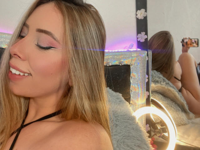 JennyLawry - Live porn &amp; sex cam - 24162621
