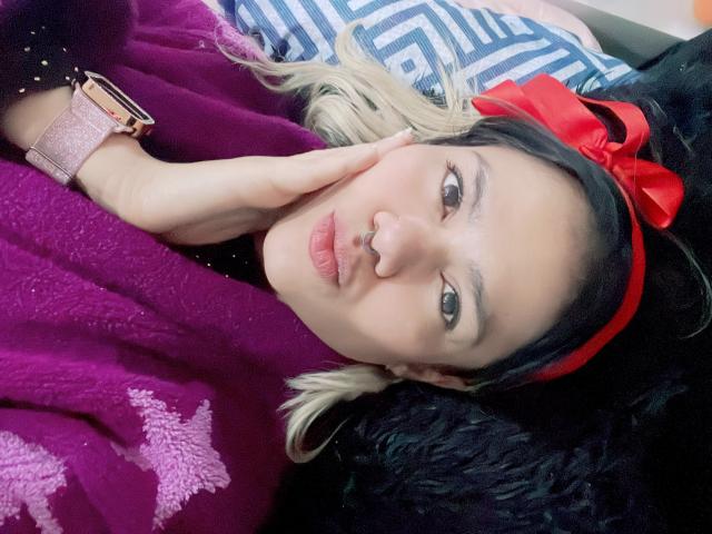 TarahDustin - Live sex cam - 24163769