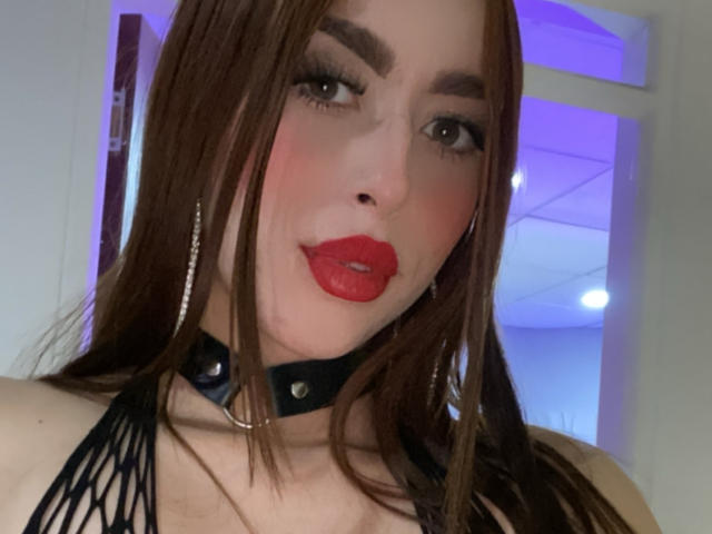 BelleWhatson - Live Sex Cam - 24165429