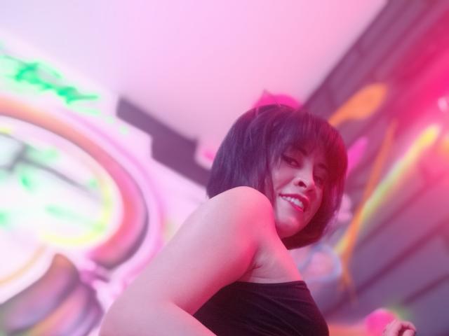 IsisDiosa - Live sex cam - 24169109