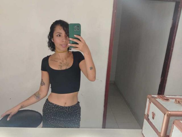 SilvanaXOwen - Sexe cam en vivo - 24174825