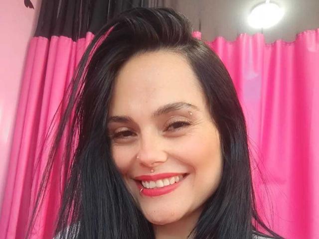 CharlotteCrofort - Live sexe cam - 24176813