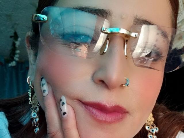 AlessadraJones - Live sexe cam - 24177429