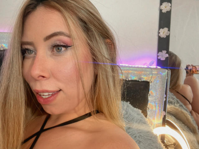 JennyLawry - Live porn &amp; sex cam - 24178949