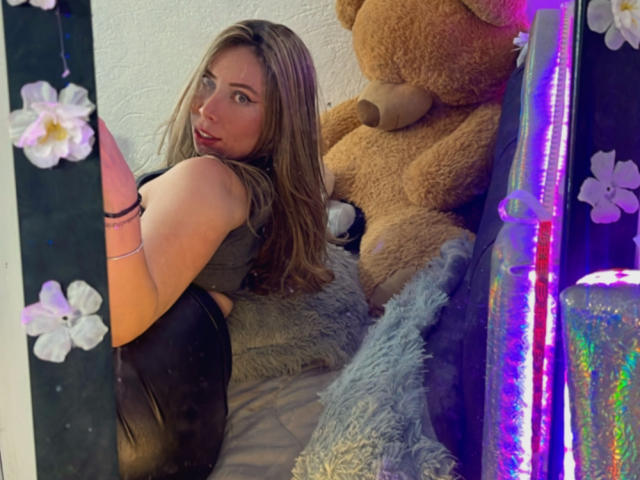 JennyLawry - Live sex cam - 24178957