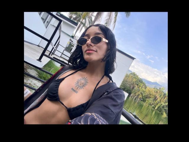 SalomeMille - Live porn &amp; sex cam - 24195161