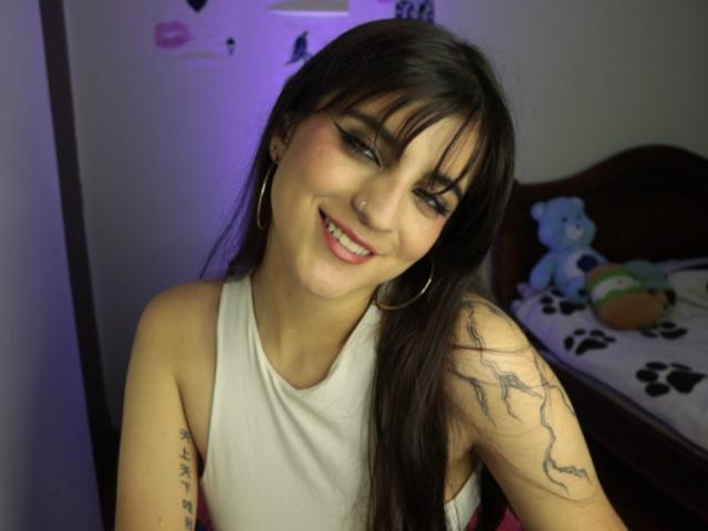 SarahhTanyas - Sexe cam en vivo - 24196853