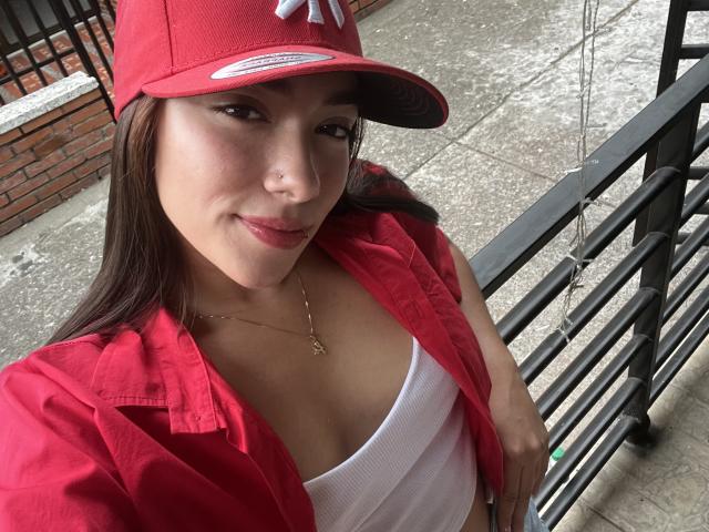 SharonKlart - сексуальная веб-камера в реальном времени - 24209125