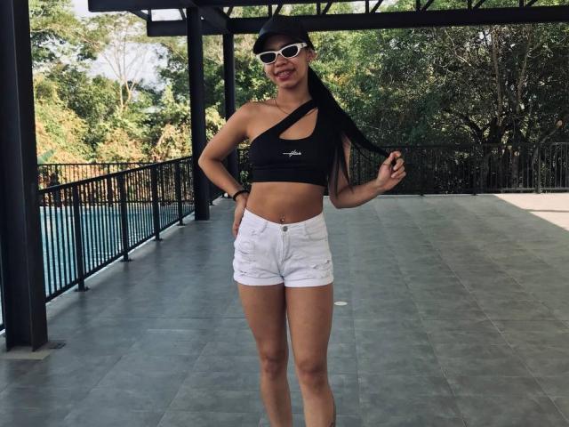 EmaGarces - Live porn &amp; sex cam - 24209785