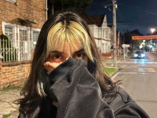 BellaBleu - Live sexe cam - 24210917