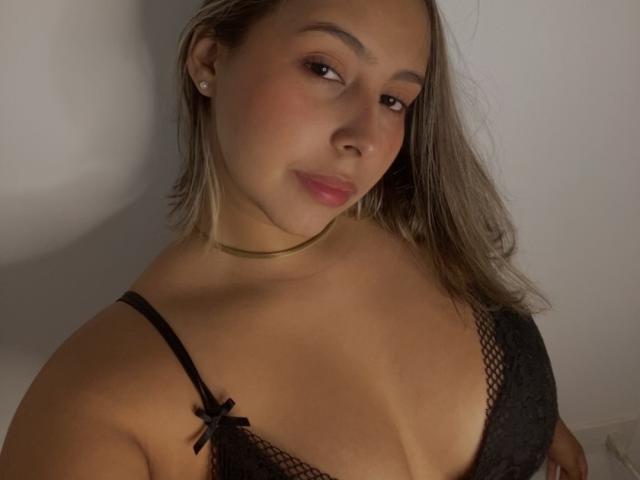 AnnitaCharlot - Live sex cam - 24214881