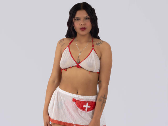 PaolaCute69 - Sexe cam en vivo - 24222629