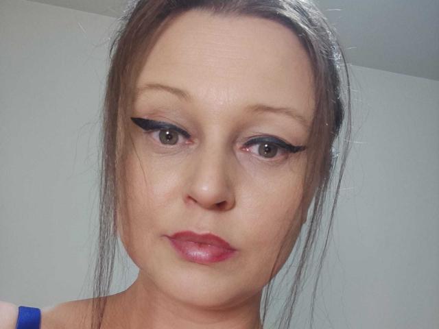 KissAndTits - Live porn &amp; sex cam - 24229281