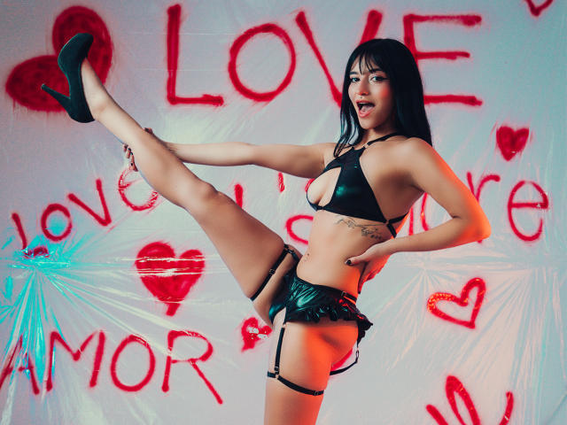 LindaWatsong - Live porn &amp; sex cam - 24229513