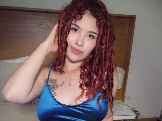 ZoeHuntt - Live Sex Cam - 24233177