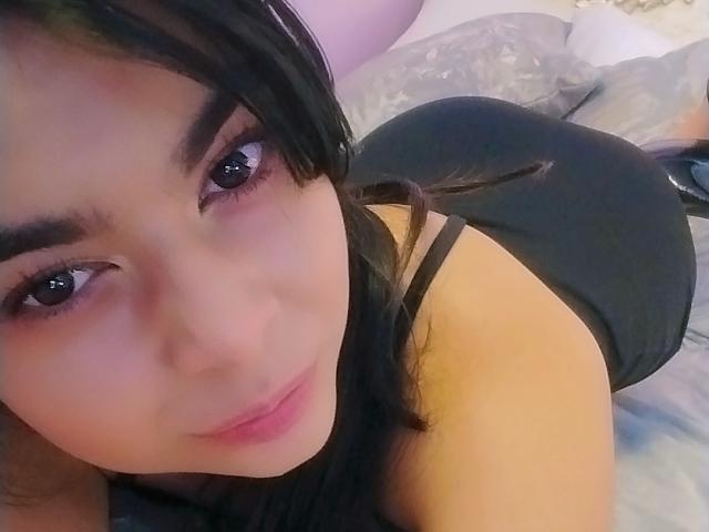 TamyRuiz - Live sex cam - 24234109