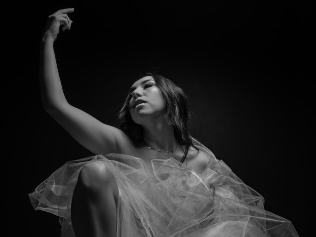 MiaReed - Live Sex Cam - 24239369