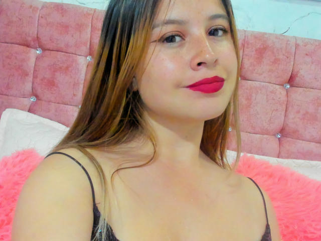 MelaniBecker - Live sex cam - 24242413